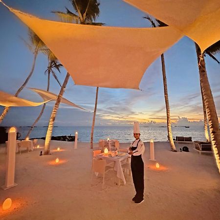 מאלה Joy Island Maldives All Inclusive Resort מראה חיצוני תמונה