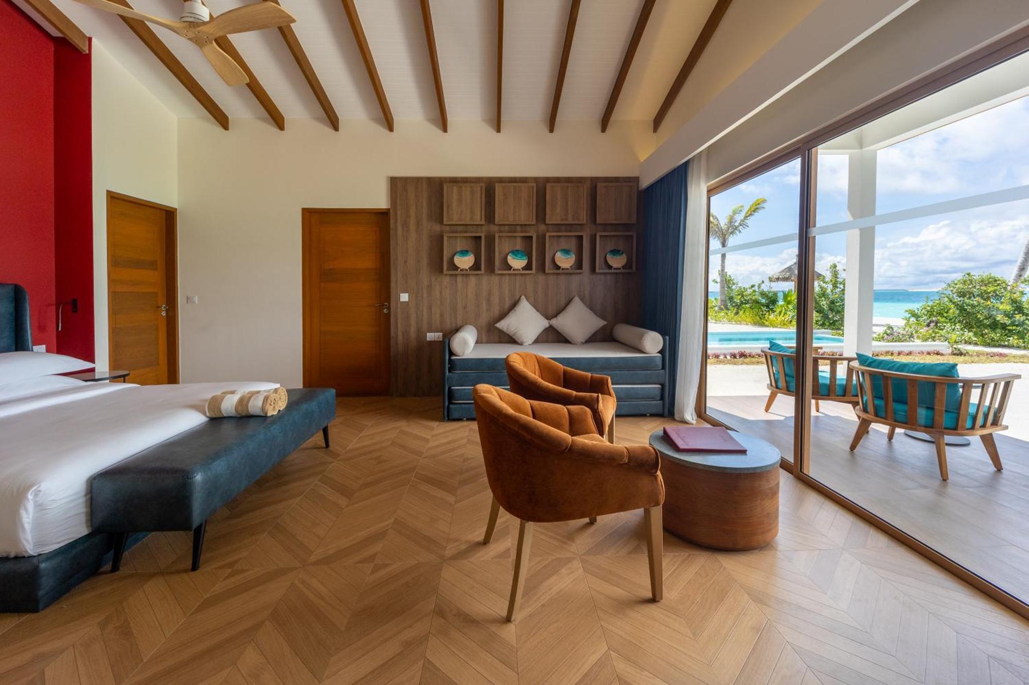 מאלה Joy Island Maldives All Inclusive Resort מראה חיצוני תמונה