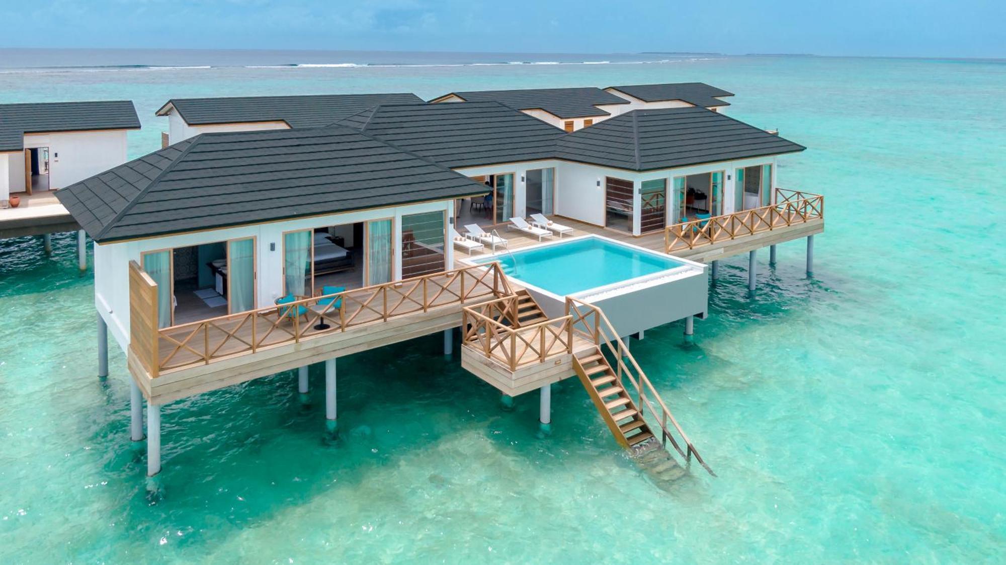 מאלה Joy Island Maldives All Inclusive Resort מראה חיצוני תמונה