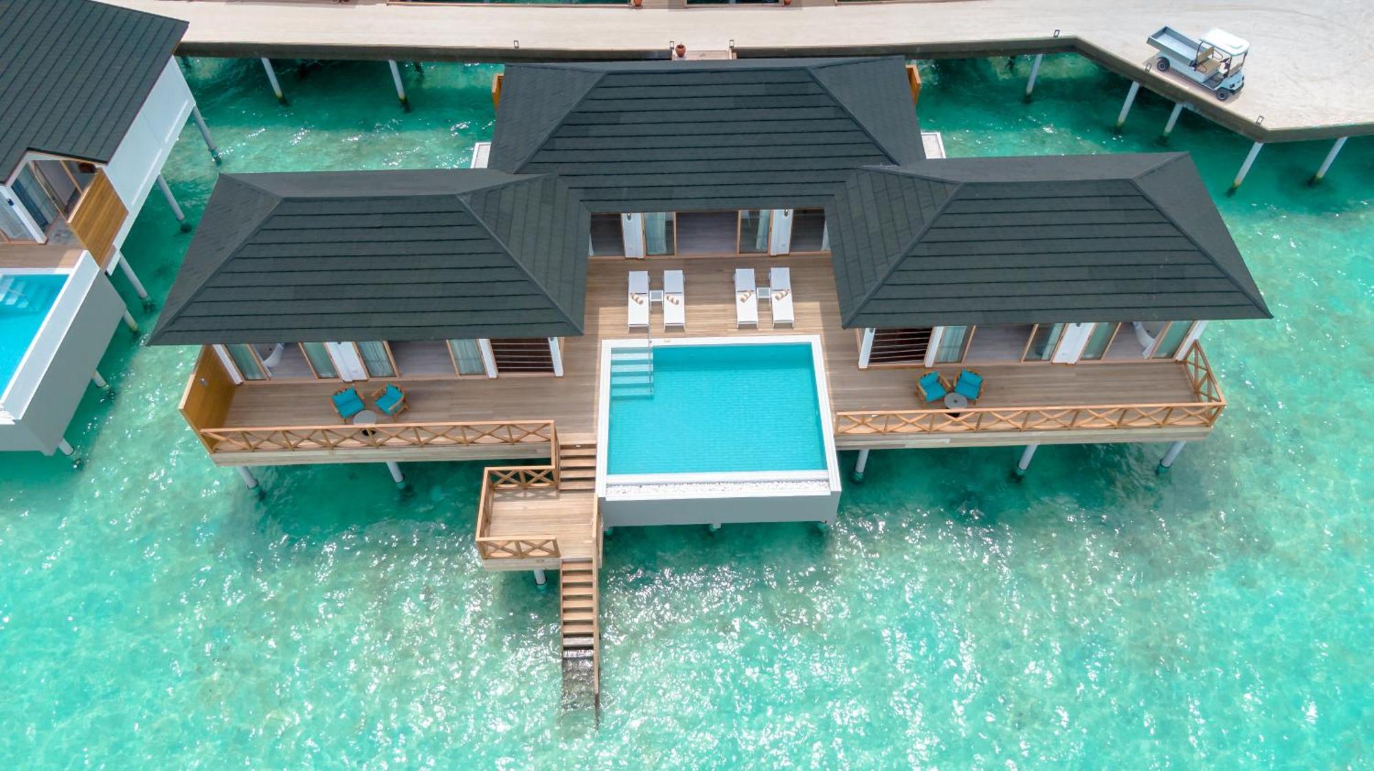 מאלה Joy Island Maldives All Inclusive Resort מראה חיצוני תמונה