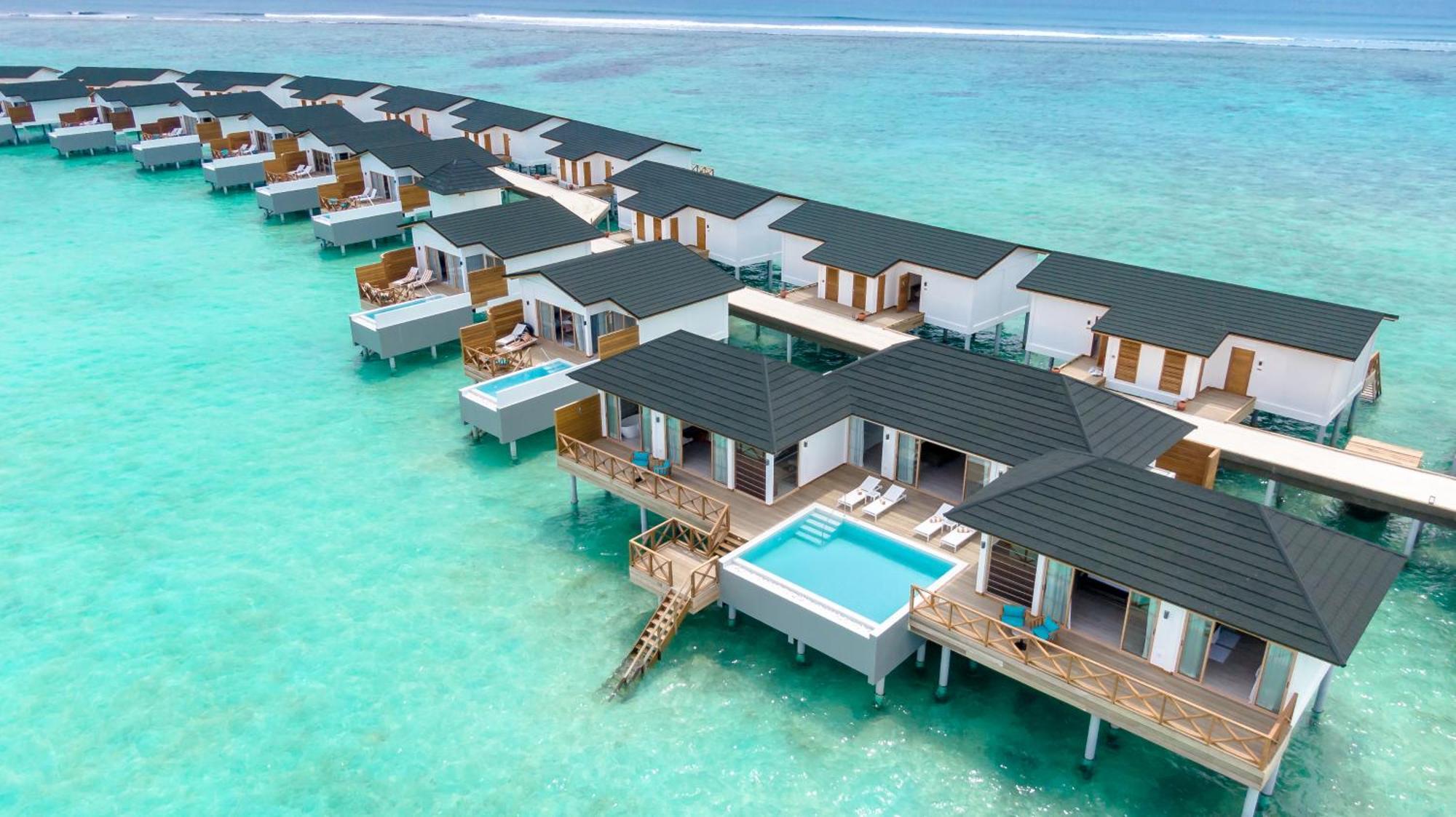 מאלה Joy Island Maldives All Inclusive Resort מראה חיצוני תמונה