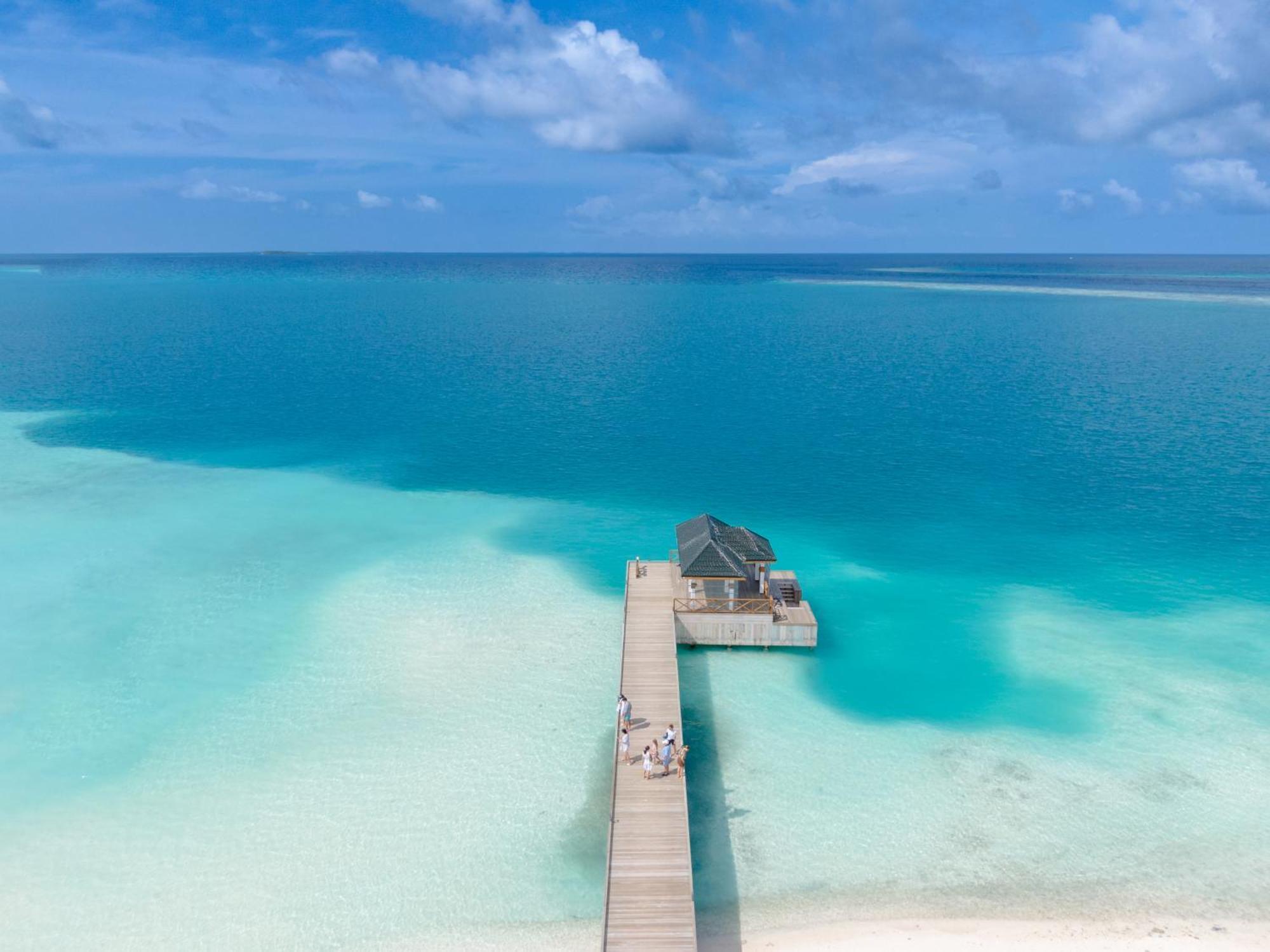 מאלה Joy Island Maldives All Inclusive Resort מראה חיצוני תמונה