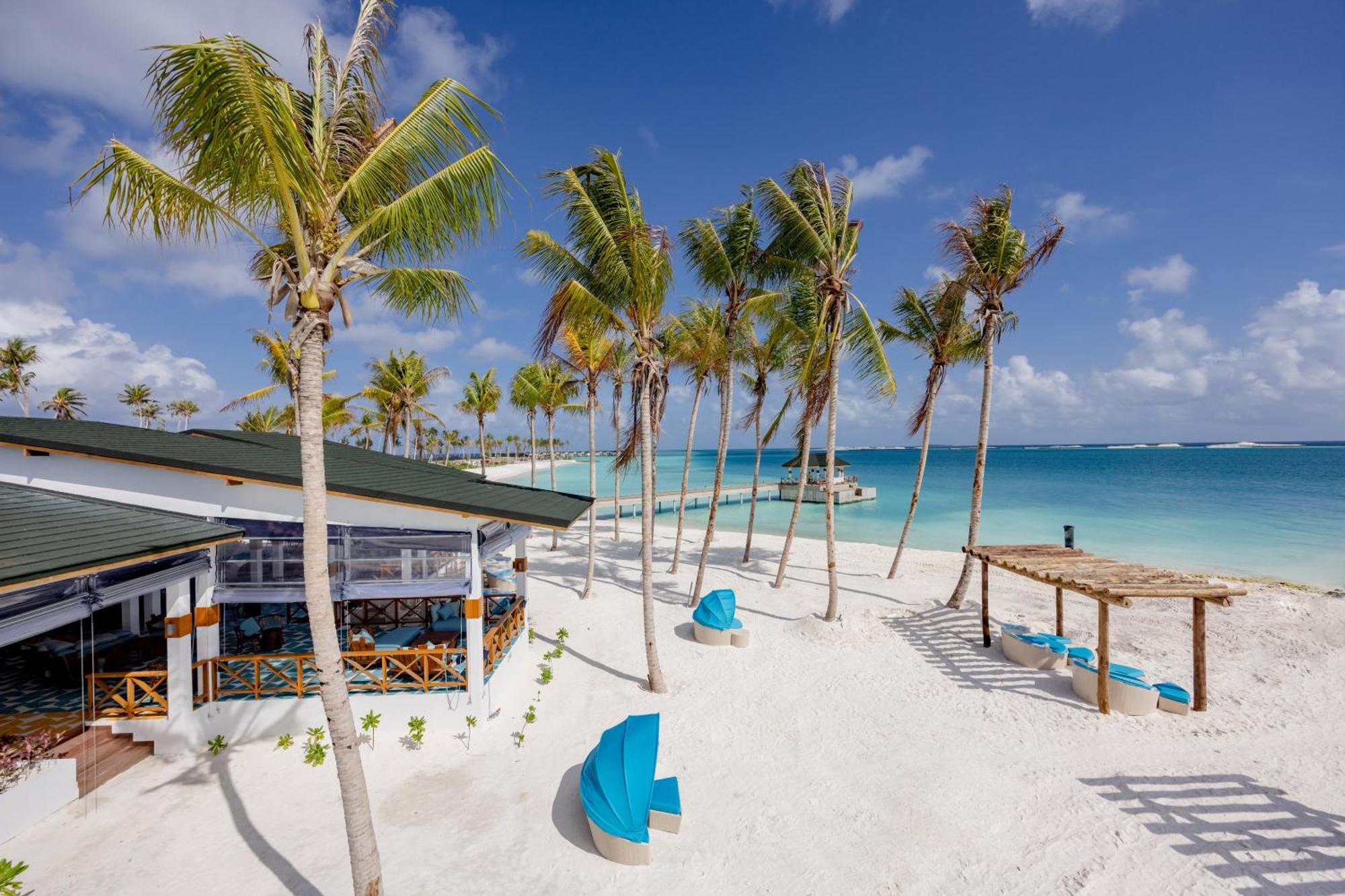 מאלה Joy Island Maldives All Inclusive Resort מראה חיצוני תמונה