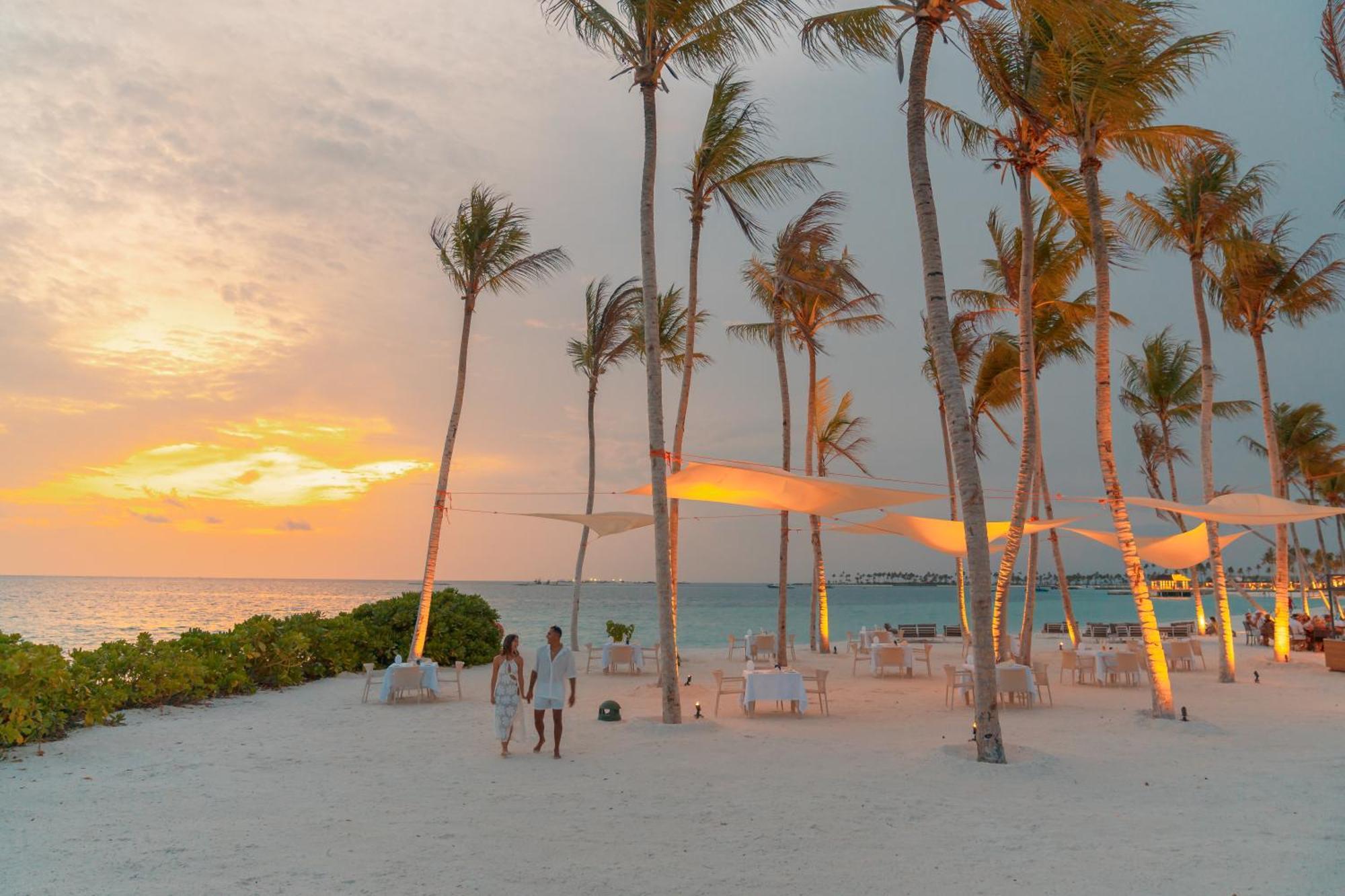 מאלה Joy Island Maldives All Inclusive Resort מראה חיצוני תמונה